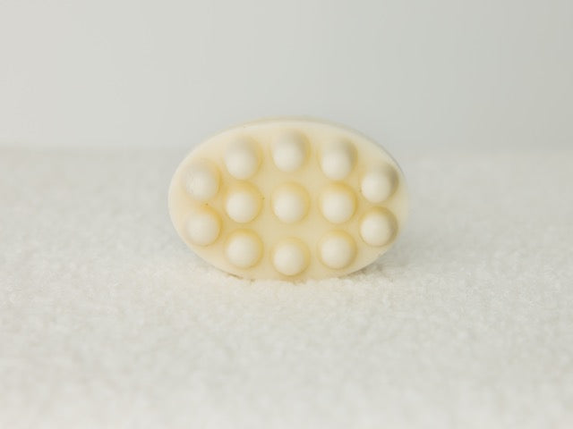Natural dog soap bar made with hemp oil – gentle and safe for sensitive skin
Pet-safe soap bar for dogs – handmade with clean, non-toxic ingredients
Dog shampoo bar – all-natural soap with moisturizing oils and no harsh chemicals
Hemp dog soap – calming, eco-friendly, and safe for regular use on dogs