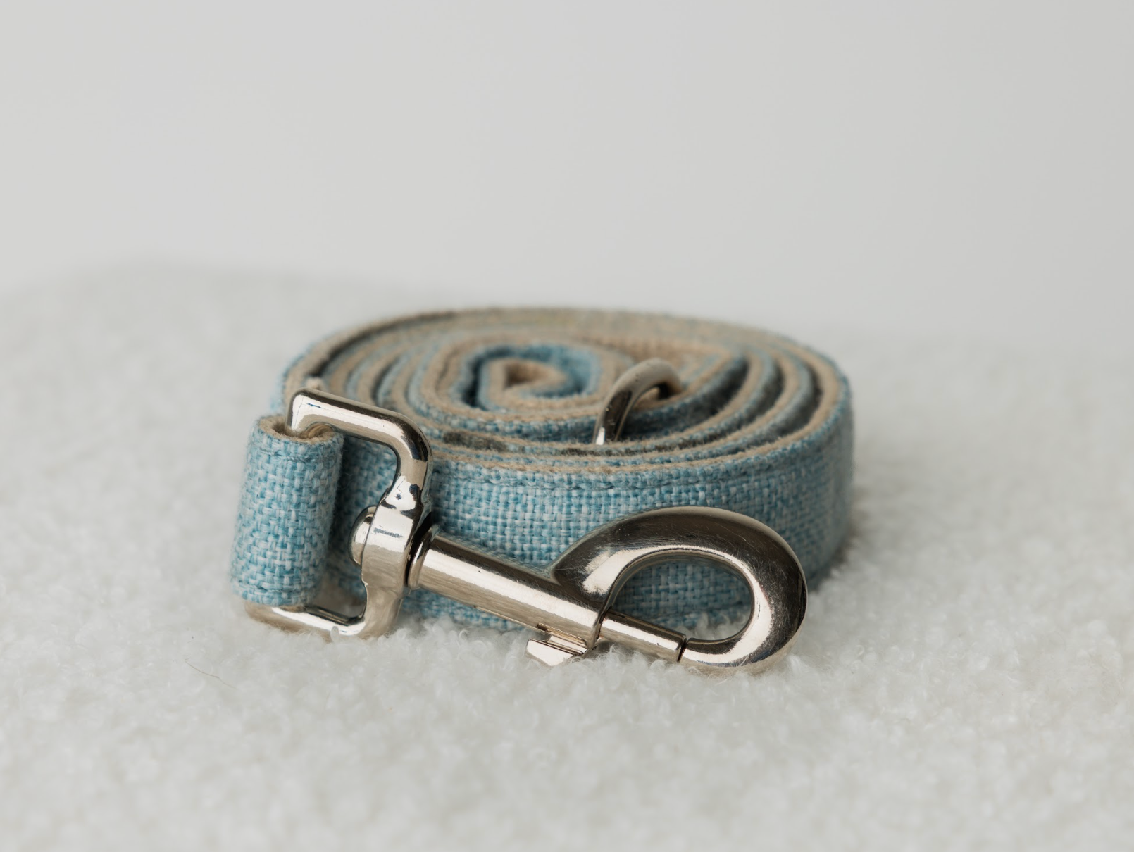 Durable hemp dog leash – natural color, eco-friendly design
Hemp pet leash in carbon gray – sustainable and strong for everyday walks
Adjustable green dog leash made from hemp – soft and sturdy
Aqua hemp leash – biodegradable and safe for sensitive skin